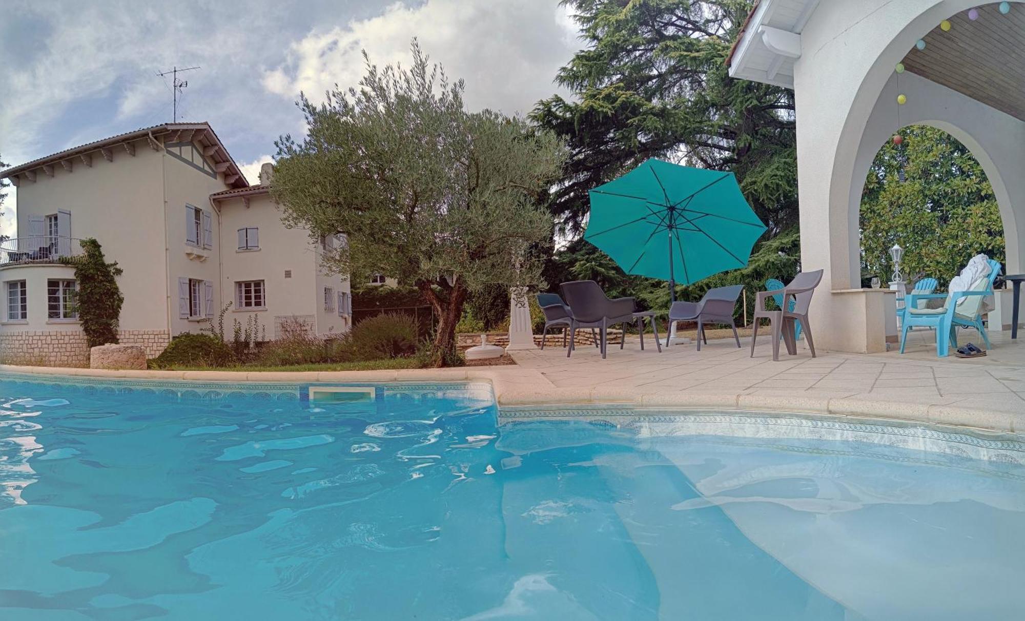 La Maison Basque Sainte-Livrade-sur-Lot 외부 사진