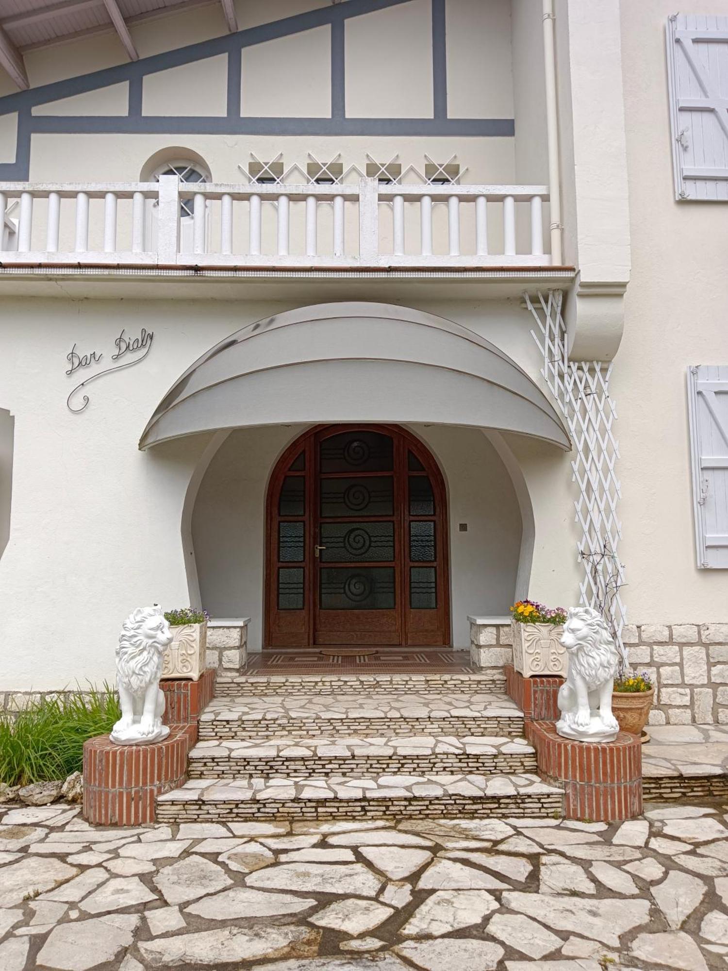 La Maison Basque Sainte-Livrade-sur-Lot 외부 사진